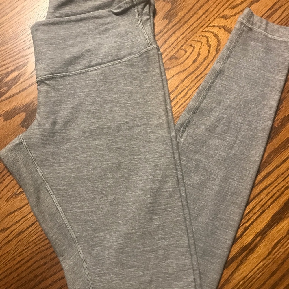 Lululemon Wunder Under leggings!